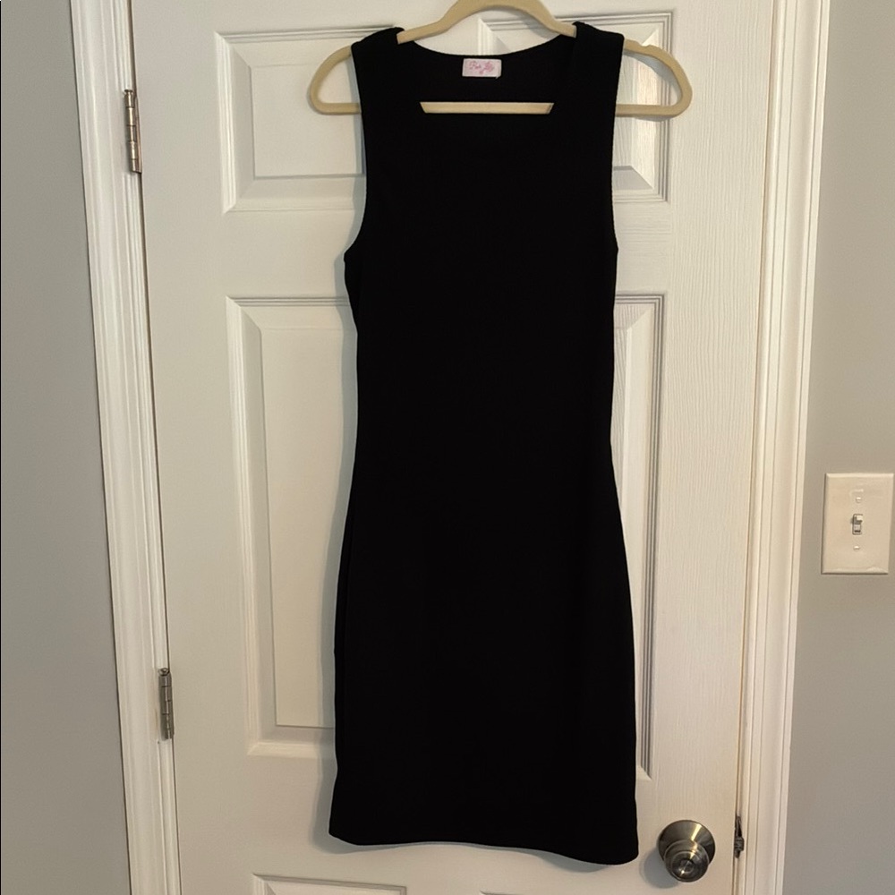 Classic Black Sleeveless Sheath Dress - Brand: